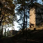Castello Di Petroia Dimora D'epoca Hotel 4*
