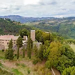 Castello Di Petroia Dimora D'epoca 4*