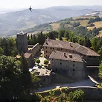 Castello Di Petroia Dimora D'epoca 4*