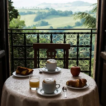 Castello Di Petroia Dimora D'epoca