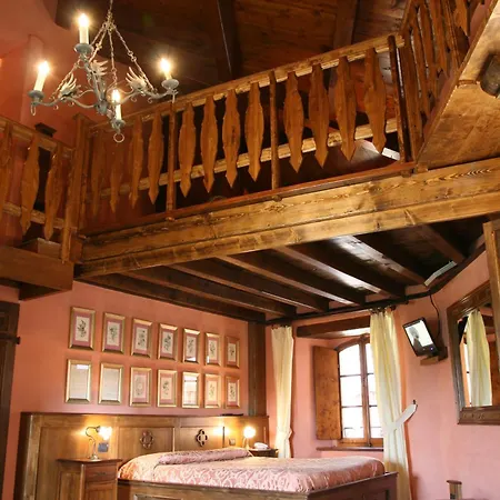 Hotel Castello Di Petroia Dimora D'epoca 4*