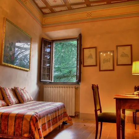 Castello Di Petroia Dimora D'epoca Hotel 4*