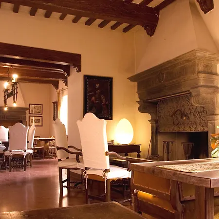 Szálloda Castello Di Petroia Dimora D'epoca 4*