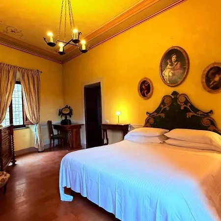 מלון Castello Di Petroia 4*