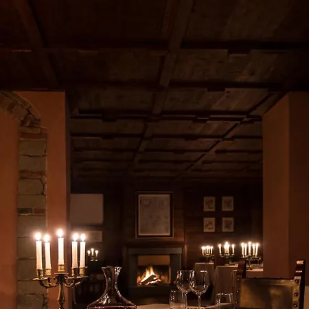 Hotel Castello Di Petroia Dimora D'epoca