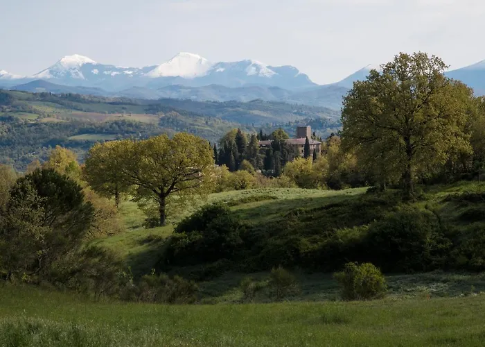 Hotel Castello Di Petroia 4*