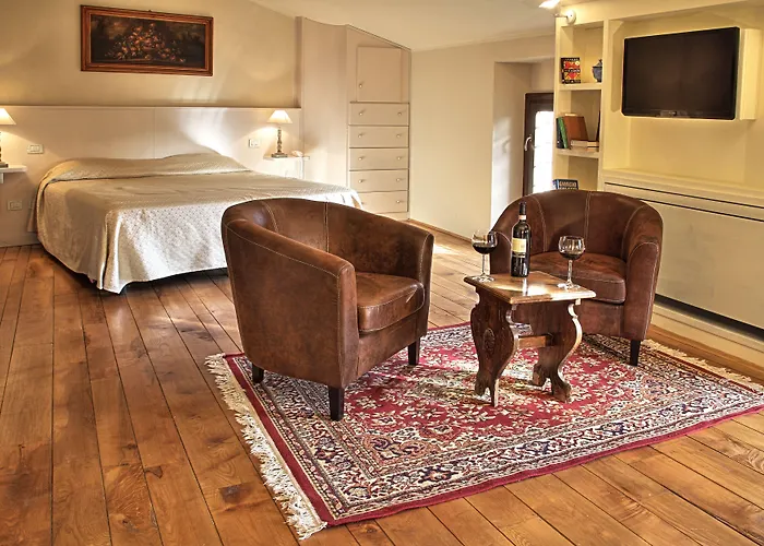 Castello Di Petroia Hotel 4*