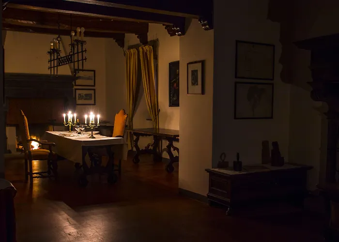 Castello Di Petroia 4*