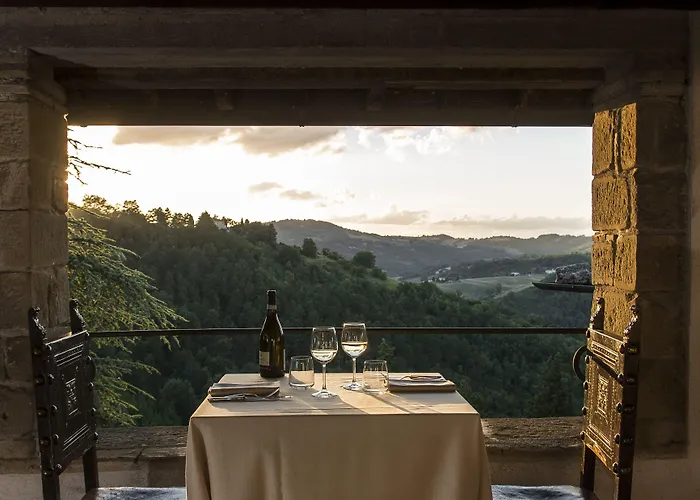 Hotel Castello Di Petroia