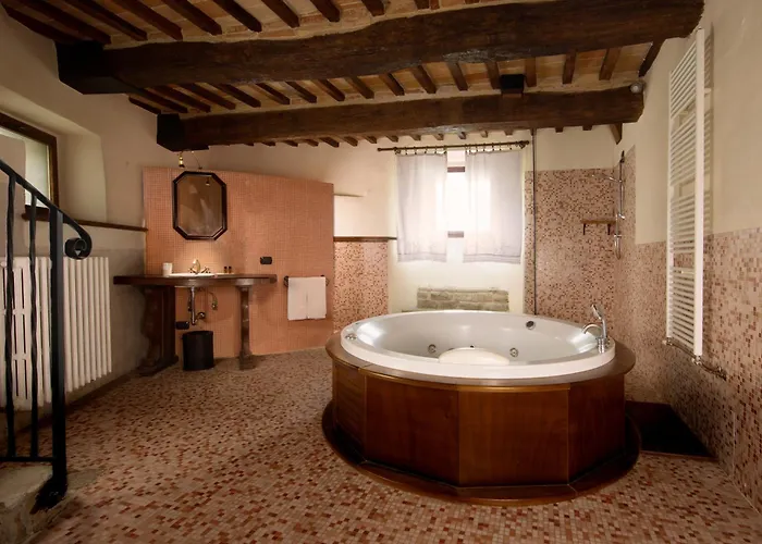 Castello Di Petroia Dimora D'epoca Γκούμπιο